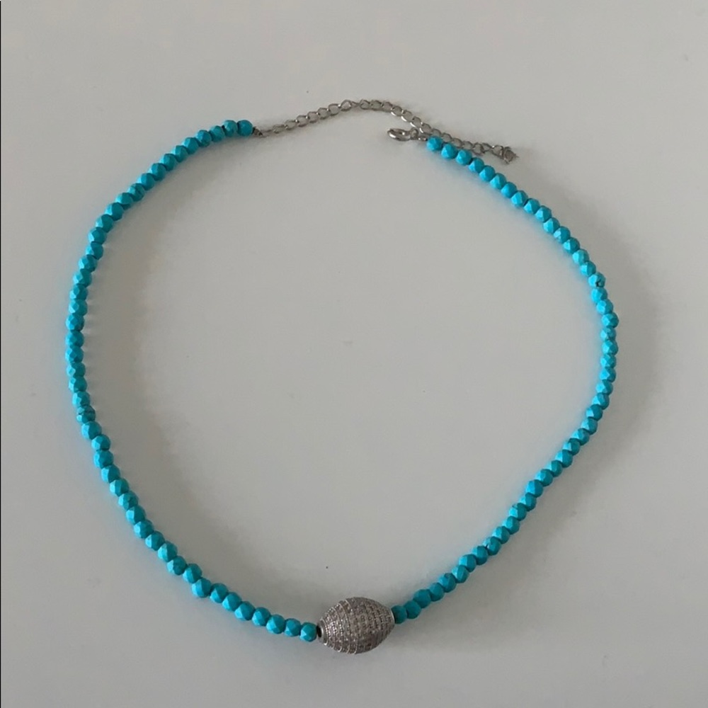 Choker with turquoise beads